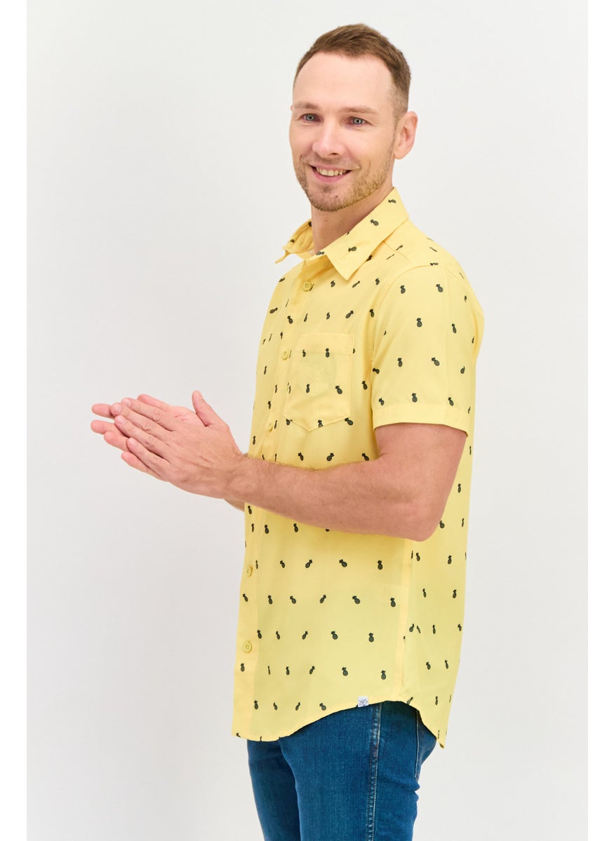 Men Regular Fit Short Sleeve Allover Print Casual Shirt, Yellow - pzsku/ZD14BE65C9EA53A3B110CZ/45/_/1737642082/4ce298a0-0921-4eb3-bc2c-ea1dab208343