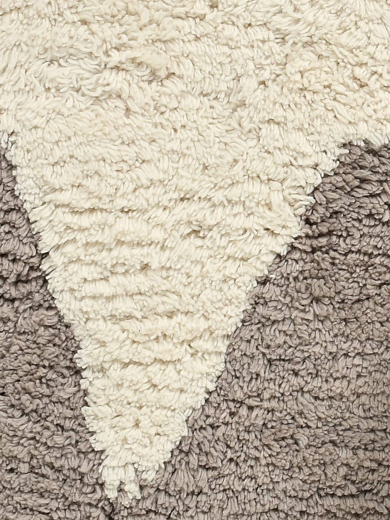 SASHAA WORLD Star Patterned Bathmat, Ultra Soft and Absorbent Bathroom Bathmat with Anti-Skid Latex Backing, Modern Design, Plush Comfort | Ideal for Stylish Bathroom Décor |50x80cm - Image 4