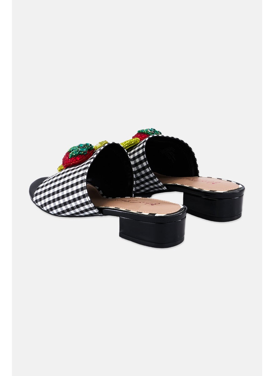 Betsey Johnson Women Medium Lindyy Slip On Sandals, Black  - Image 2