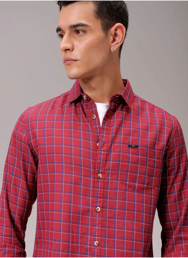 The Indian Garage Co Men Slim Fit Checkered Full Sleeves Spread Collar Casual Shirt