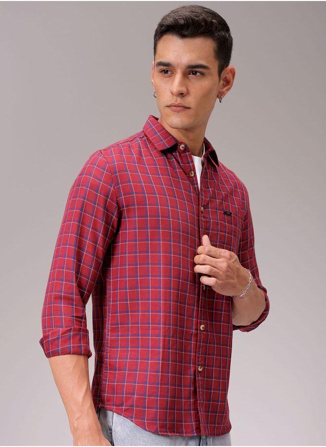 The Indian Garage Co Men Slim Fit Checkered Full Sleeves Spread Collar Casual Shirt  - Image 5