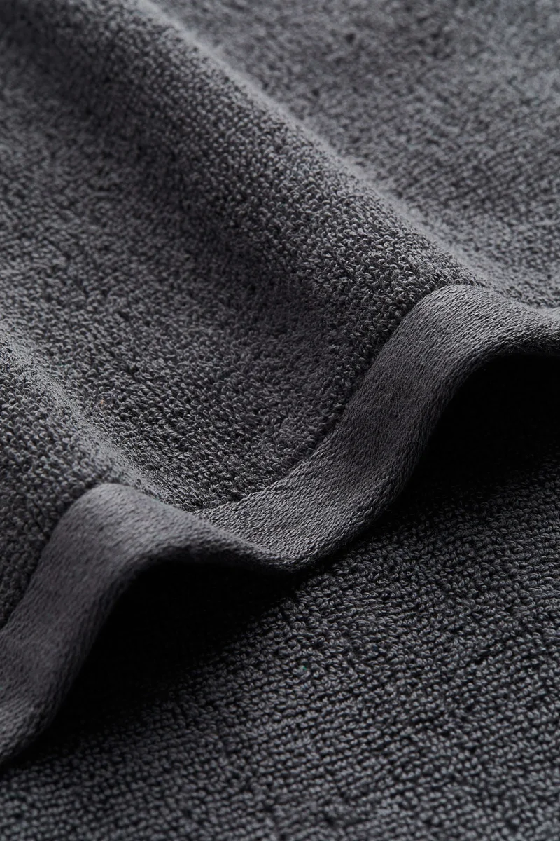 H&M Cotton terry bath towel