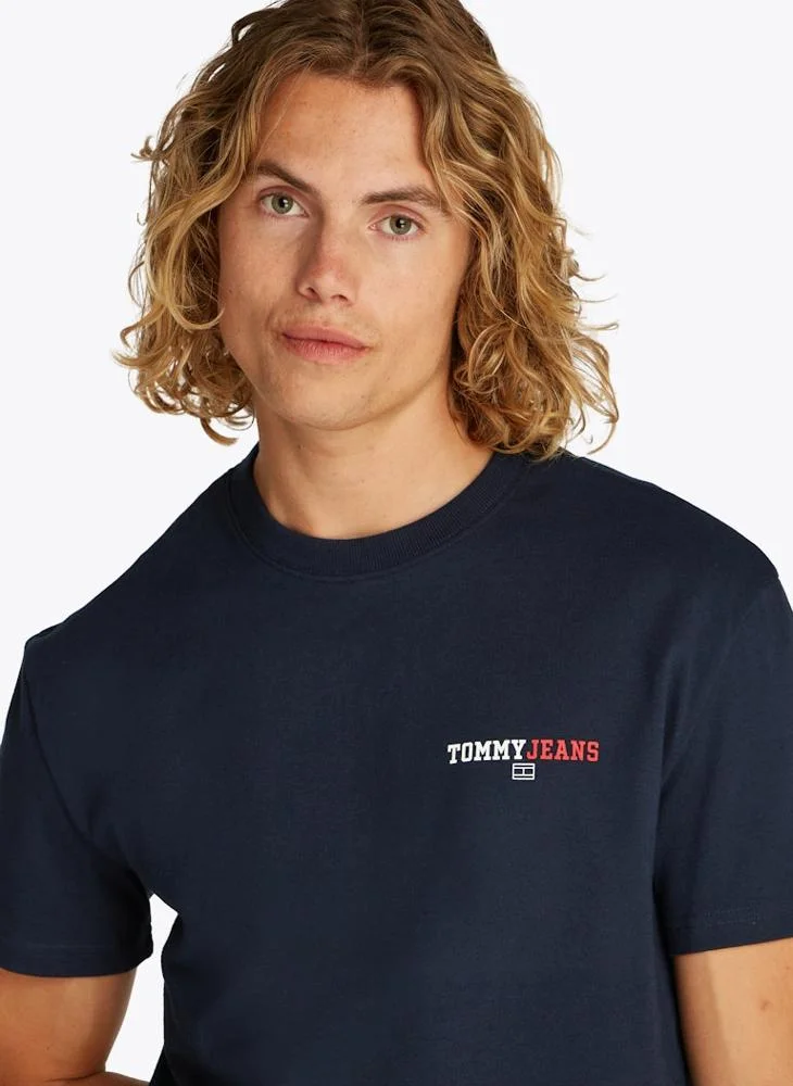 TOMMY JEANS Regular Fit Dna Graphic T-Shirt