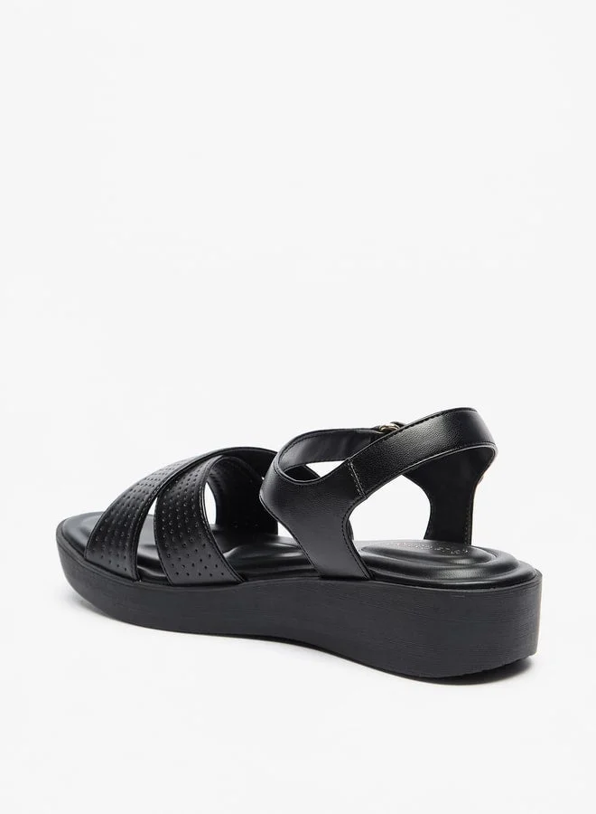 لو كونفورت صنادل نسائية بحزام متقاطع وإغلاق بخطاف وحلقة