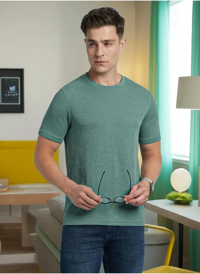 دينيس لينغو Men's Basil Cotton Blend Solid Regular Fit T-Shirt