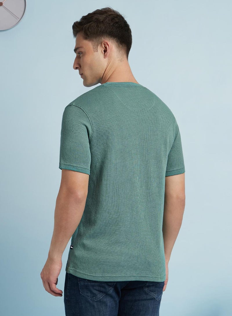 Dennis Lingo Men's Basil Cotton Blend Solid Regular Fit T-Shirt  - Image 3