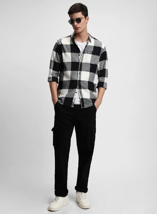 Dennis Lingo Men Buffalo Checked Slim Fit Casual Shirt