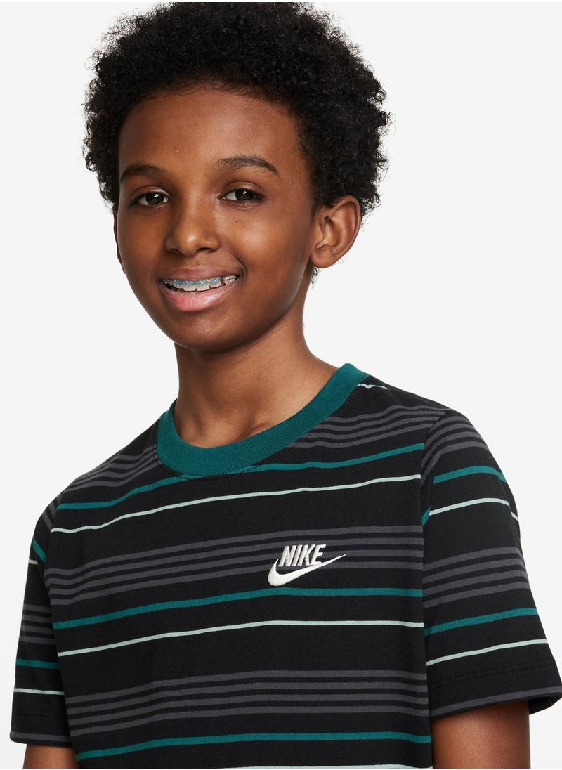 Nike - Club Stripe T-Shirt - Image 1