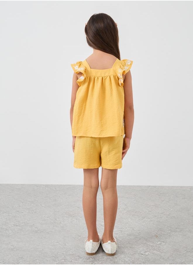 Styli Styli Girls Embroidered Ruffled Sleeves Blouse and Shorts Set  - Image 4