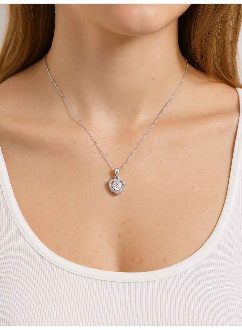 925 ستيرلنغ سيلفر تشارمز سلسال بقلادة فاخرة ناعمة مصنوعة من الفضة الإسترلينية عيار 925 بجودة عالية ودقة شديدة مزينة بكريستالات صغيرة على شكل قلب تتوسطه كريستالة كبيرة من حجر الزيركون الطبيعي اللامع لتعطي مظهرا رائعا للأميرة التي تستحقها - Image 2