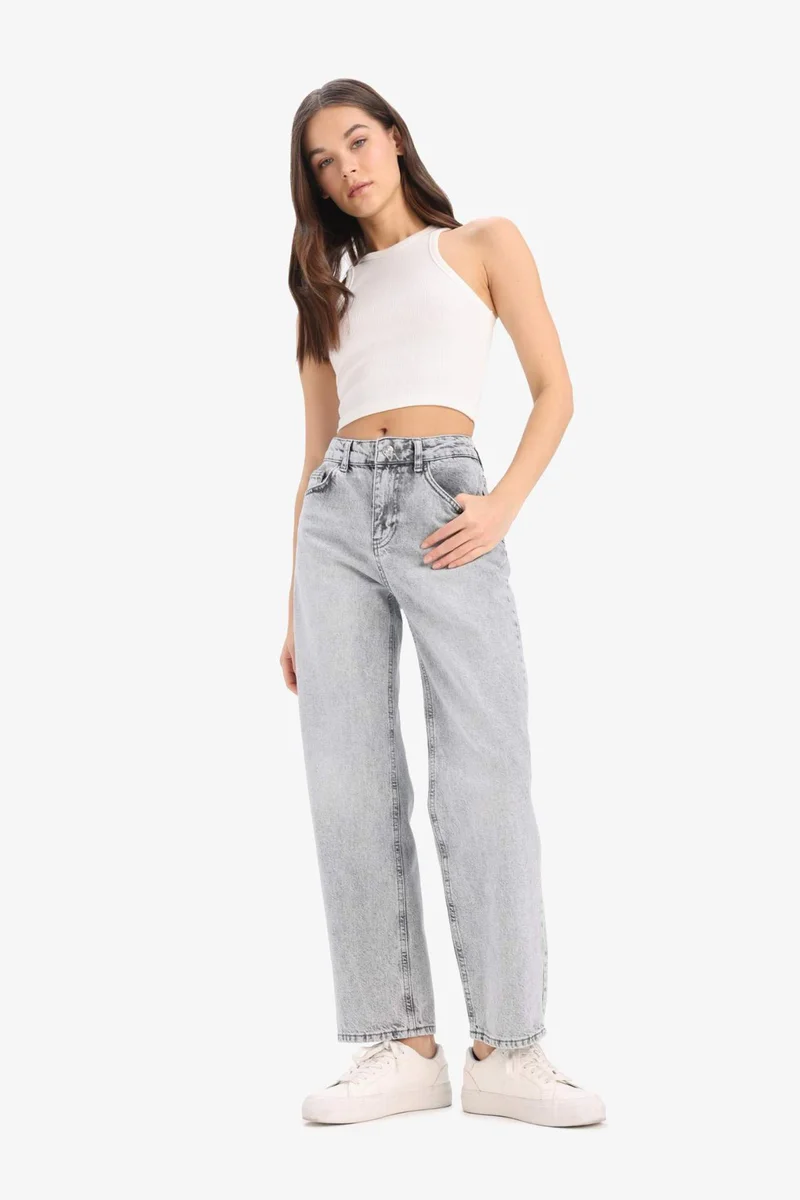 DeFacto Straight Fit High Waist Short Jeans