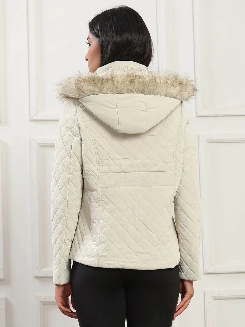 globus Globus Women Cream Mock Neck Winter Wear Insulator Puffer Jacket With Detachable Faux Fur Hood