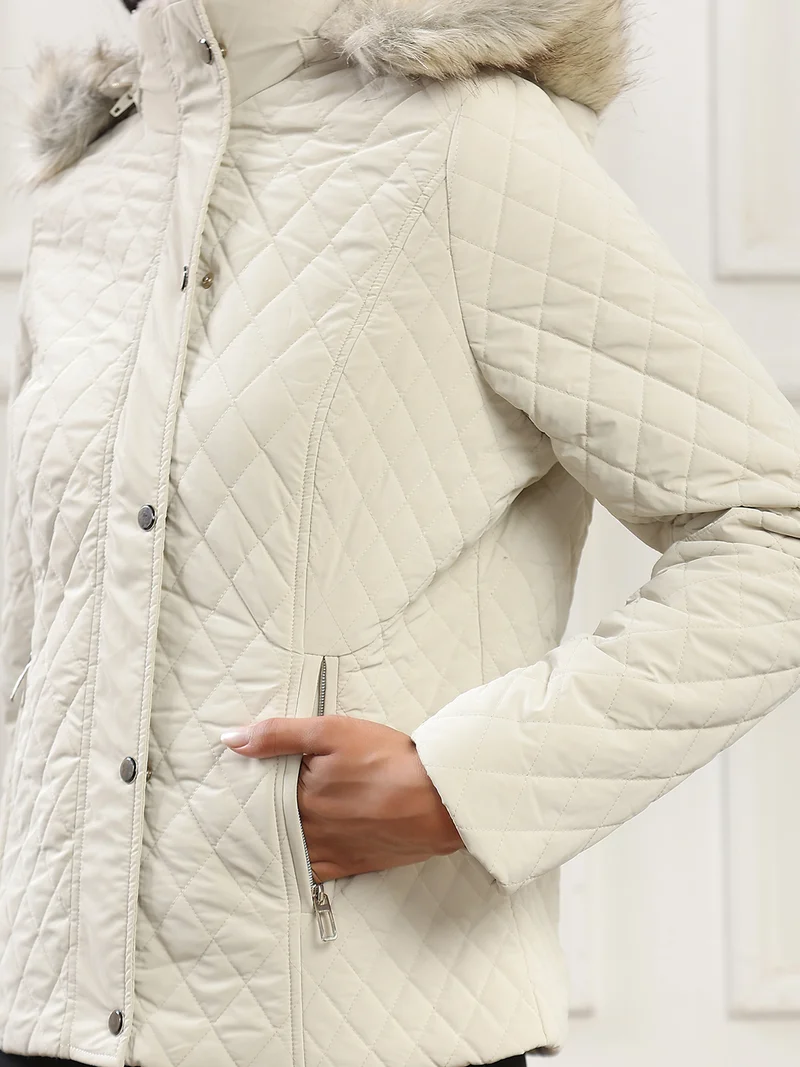 globus Globus Women Cream Mock Neck Winter Wear Insulator Puffer Jacket With Detachable Faux Fur Hood