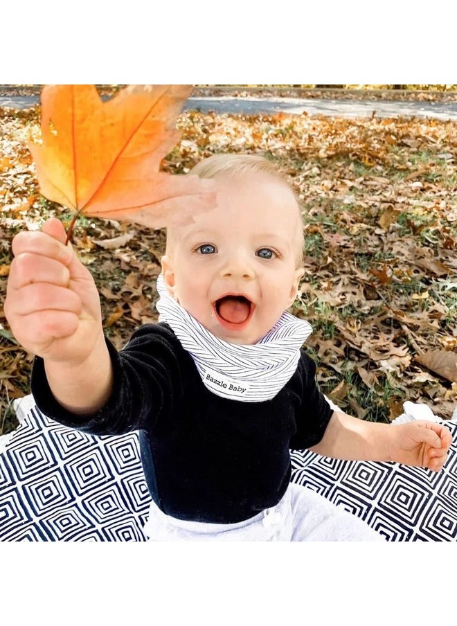 بازل بيبي مريلة لعاب الطفل من Bazzle Baby Scarf، مريلة مزدوجة الطبقات من القطن، إضافة مثالية لملابس الطفل، أزرار كبس قابلة للتعديل وخالية من النيكل، توفر الأناقة والدفء، من عمر 3 إلى 24 شهرًا (سماء الليل وخطوط القلم)  - Image 5