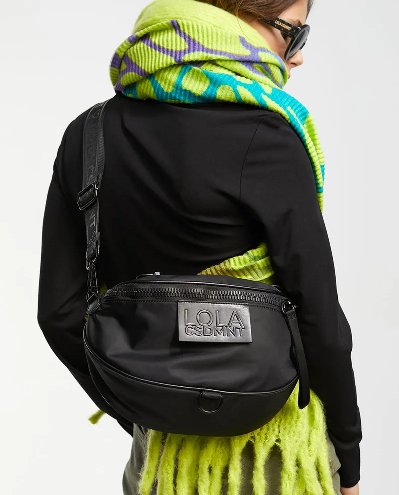 Lola Casademunt Contrast belt bag