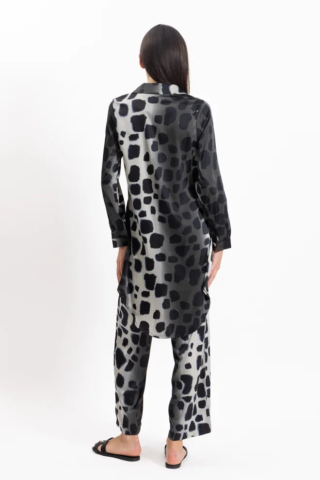 SHAPES ANIMAL PRINT SATIN SHIRT SET