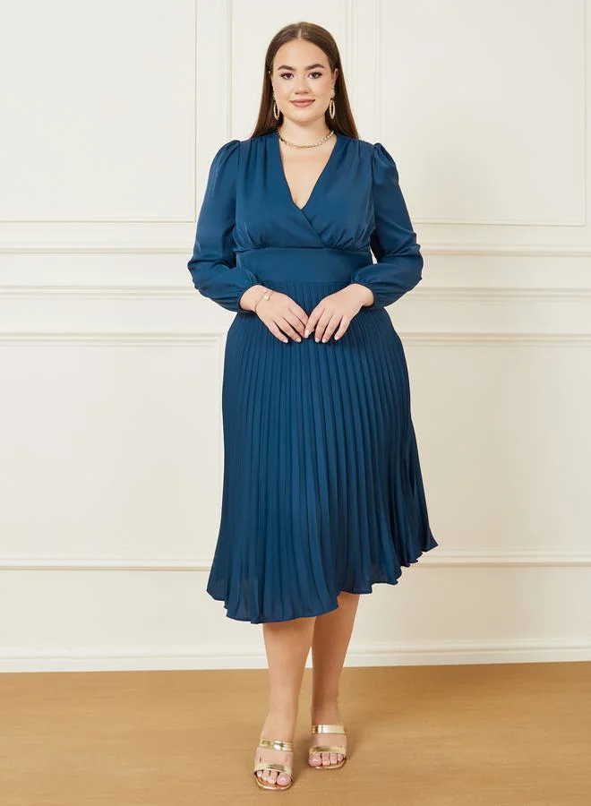 Styli Pleated Hem A-Line Midi Dress