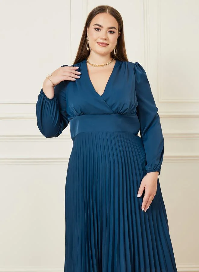 Styli Pleated Hem A-Line Midi Dress