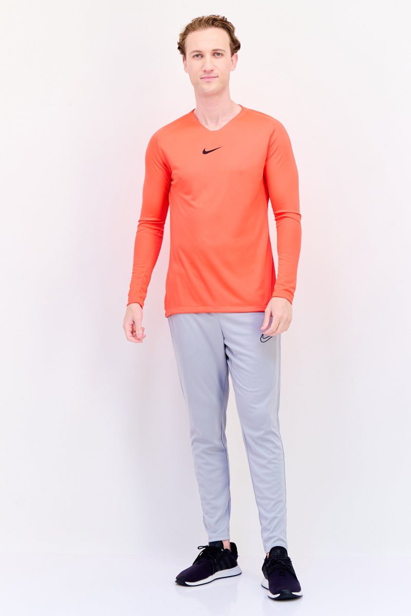 Nike قميص كرة القدم للرجال بتصميم ضيق بأكمام طويلة، أحمر ساطع - Image 4