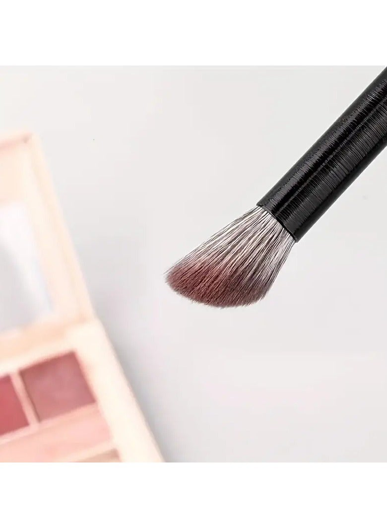 ORiTi 1PC Angled Nose Shadow Brush for Perfeect Contouring and Highlighting Ideal for Makeup Beginners and Artists - Image 2