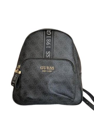 A distinctive Guess bag for women