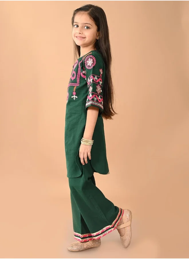 ليل بيكس Embroidered Kurta with Palazzo Set
