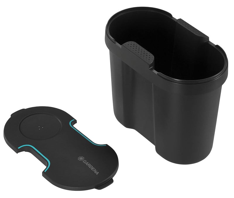 Gardena AquaBloom Solar Watering Set with Water Storage - Image 5
