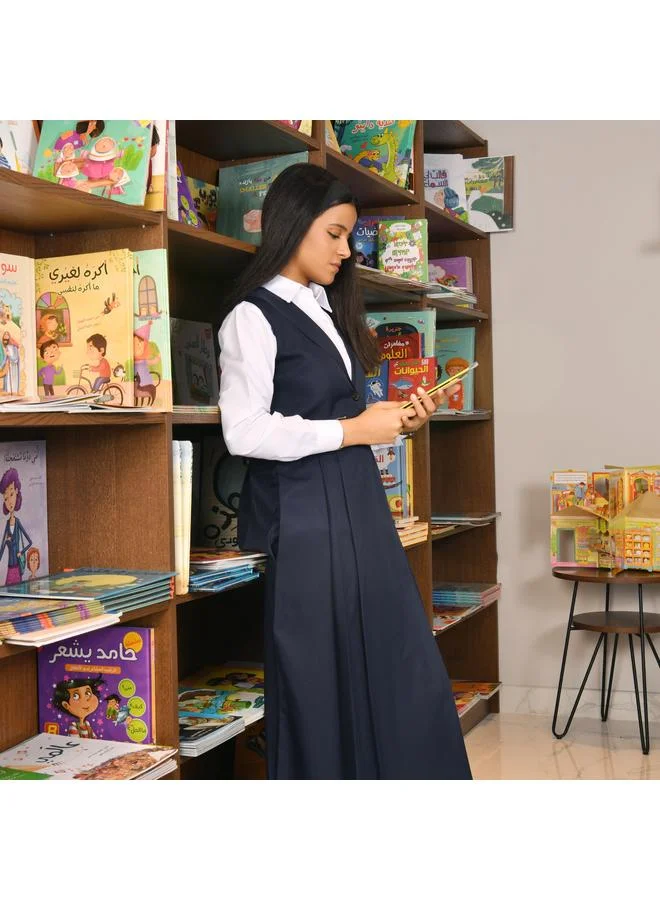 HAWRAA ABAYA مريول كحلي بكتف عريض  مع كسرات متباينة من الأسفل وجيوب جانبية