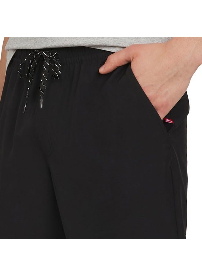 QUIKSILVER شورتات هجينة نشطة للرجال بقصة عادية وخصر مرن ومناسبة للماء (S-XXL)، أسود، L - Image 2