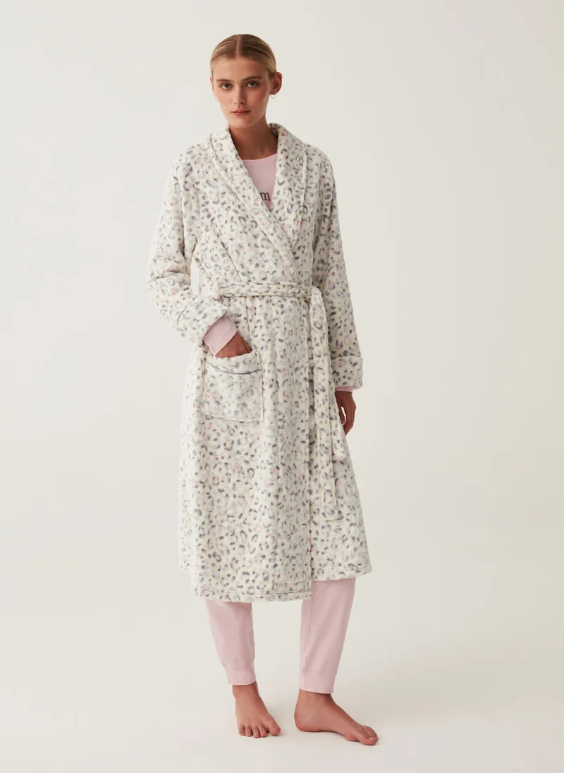 او في اس Ovs Long Dressing Gown With Animal Print Pattern