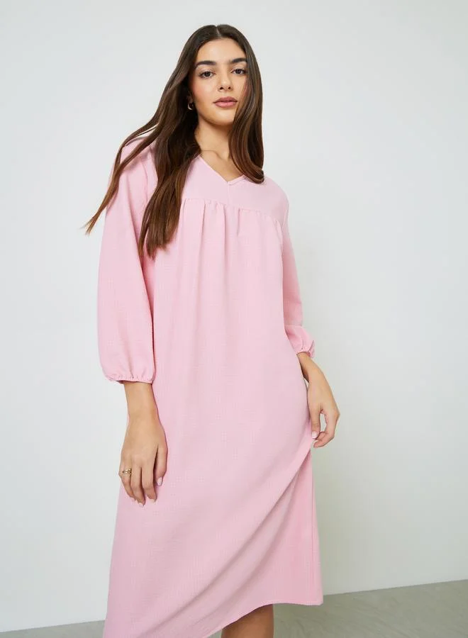 Pink Textured 3/4 Puff Sleeves Midi Dress
