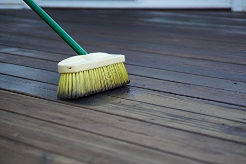 SaverSystems #1 Deck Premium Semi-Transparent Outdoor Wood Stain and Sealer in One - Water Based Wood Stain for Decks, Fences, & Siding - 1 Gallon (Dark Walnut) - Image 4