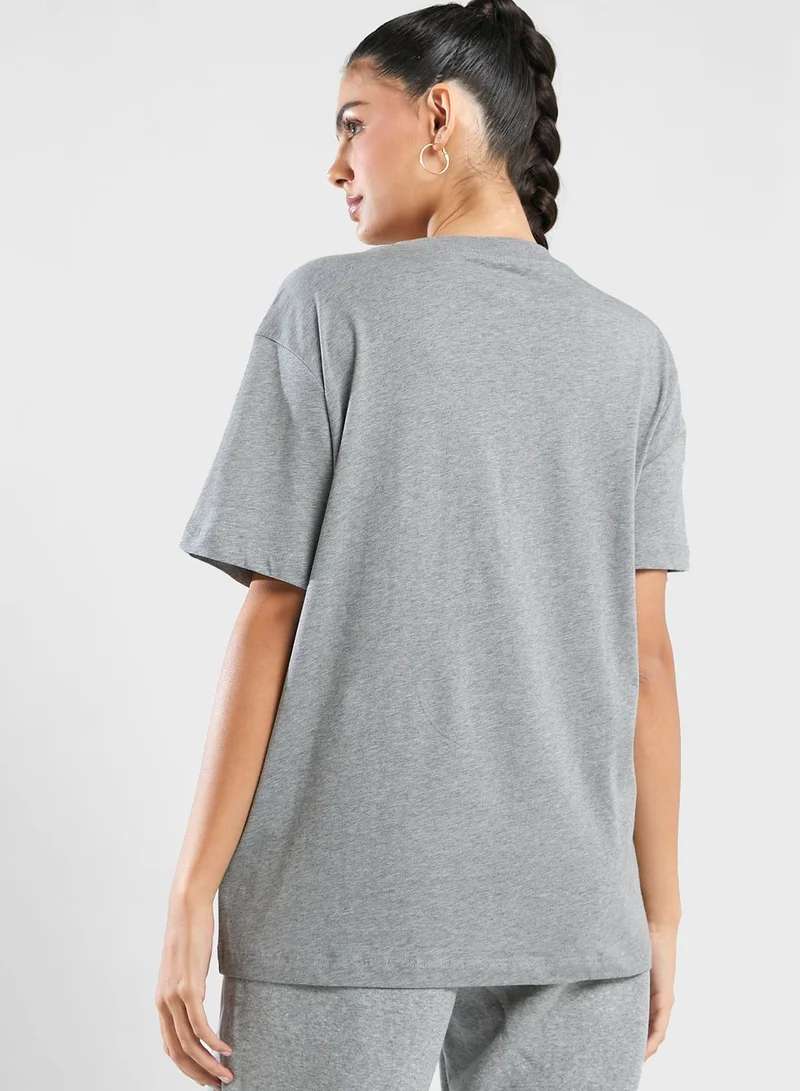 Nike Nsw Essential Boyfriend T-Shirt