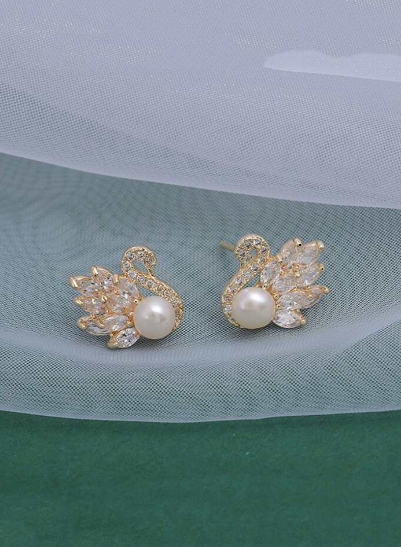 إيكوال حلق أذن نسائي صغير جداً بتصميم أنيق وعالي الجودة مرصع بالزركون - Image 4