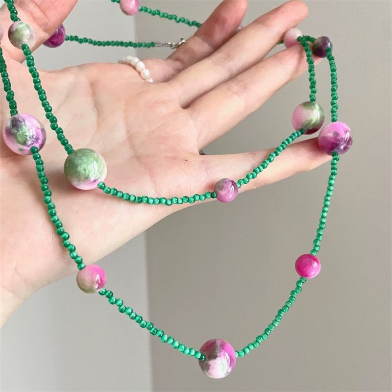 Vintage Green Crystal Resin Beaded Necklace - Image 3