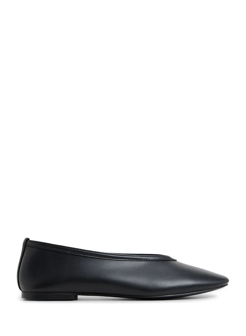 CALL IT SPRING Pointed toe ballerinas
