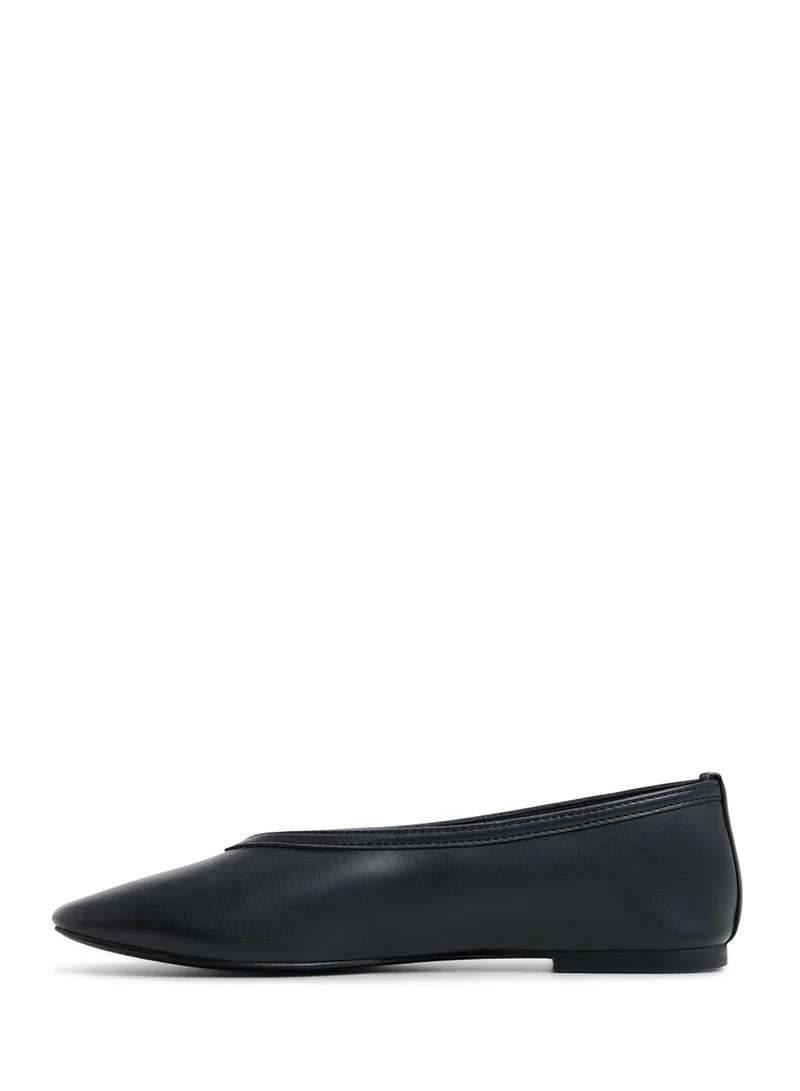 CALL IT SPRING Pointed toe ballerinas
