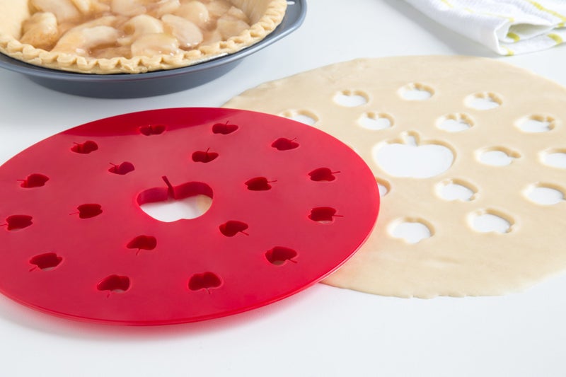 Fox Run Apple Pie Top Cutter, Plastic, Red , 9.5 x 9.5 x 0.25 inches - Image 3
