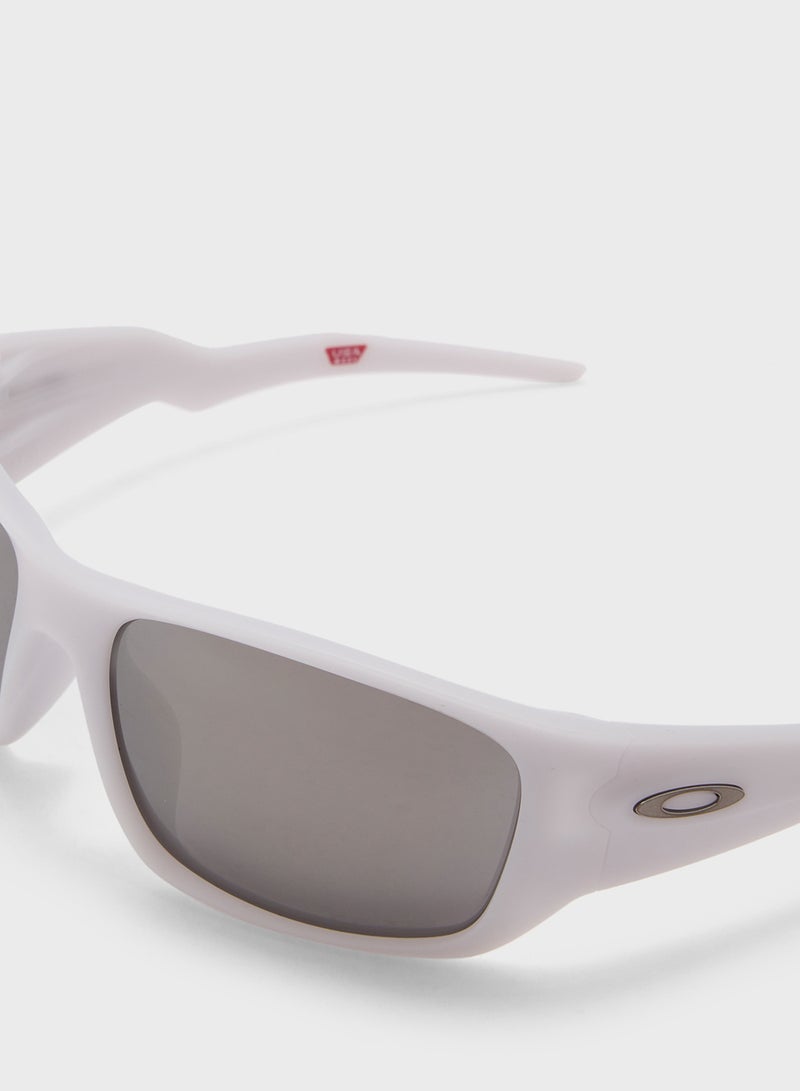 OAKLEY 0Oo9486 Rectangle Sunglasses - Image 4