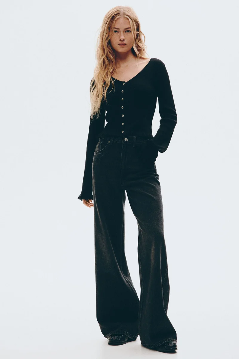 اتش اند ام كارديغان بتفاصيل مكشكشة