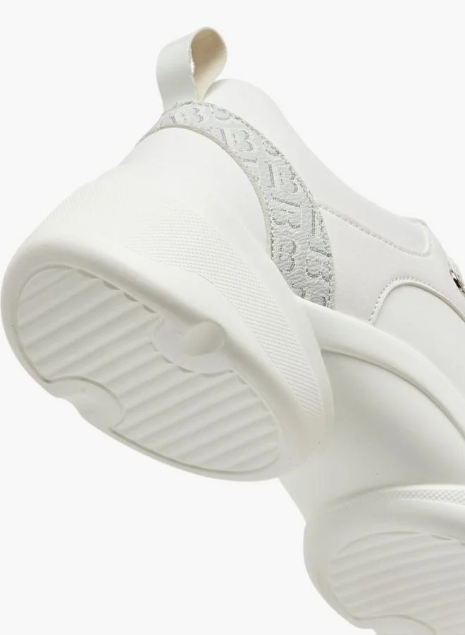 فلورا بيلا من شو إكسبرس سنيكرز برباط بتفاصيل شعار الماركة