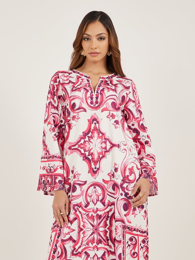 Styli Amirah All-Over Printed Notch Neck Jalabiya  - Image 3