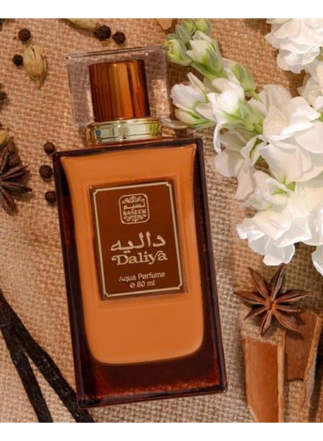 نسيم بخاخ عطر اكوا من داليا، 80 مل - او دي بارفان رقيق للرجال والنساء - عطر منعش وانيق مع جاذبية تدوم طويلا - مثالي للاستخدام اليومي والمناسبات الخاصة - Image 2