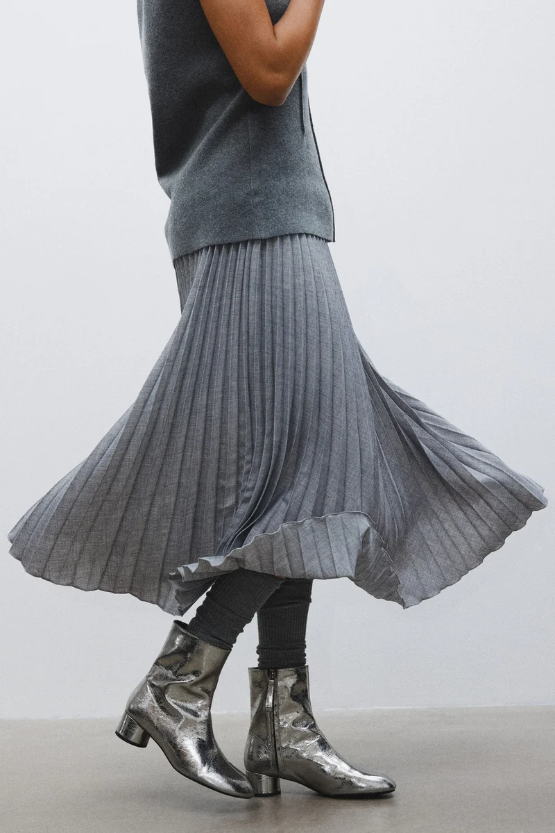 اتش اند ام بووت بطول الكاحل