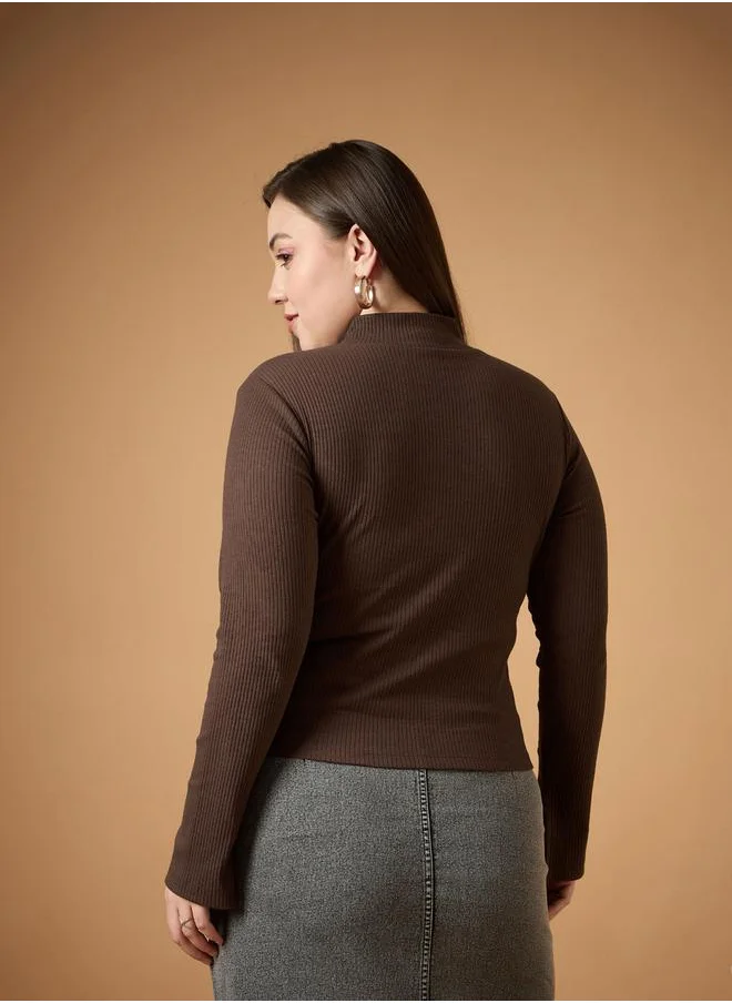 SASSAFRAS Plus Size Rib Knit Front Zipper High Neck Top by Styli