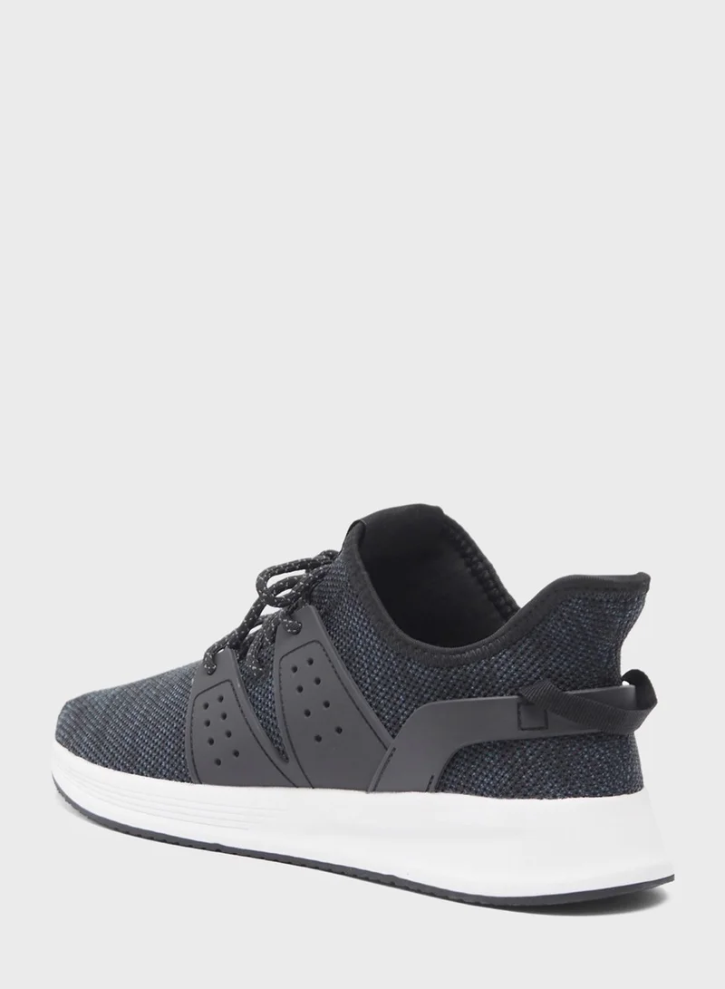 shoexpress Casual Low Top Sneakers