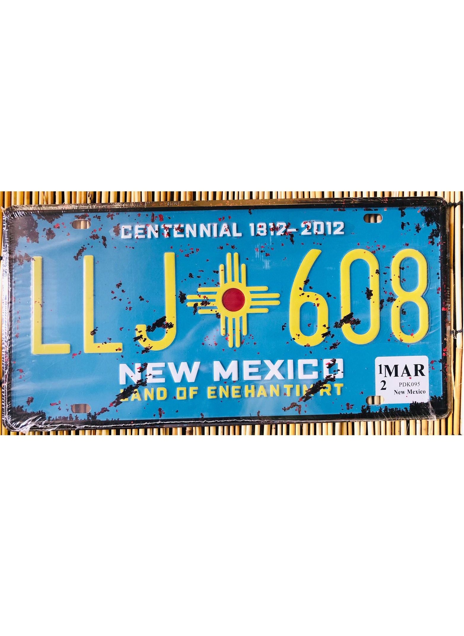 License deals plates decorative