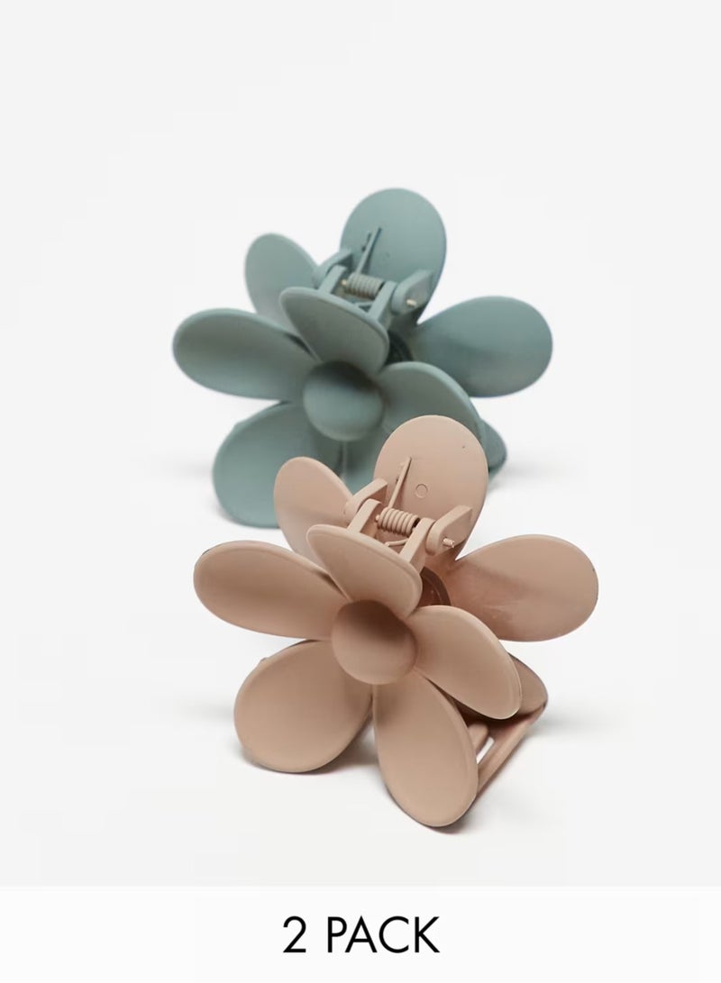 Beautify Pieces flower 2-pack hair claw clip in neutral and sage - Image 1