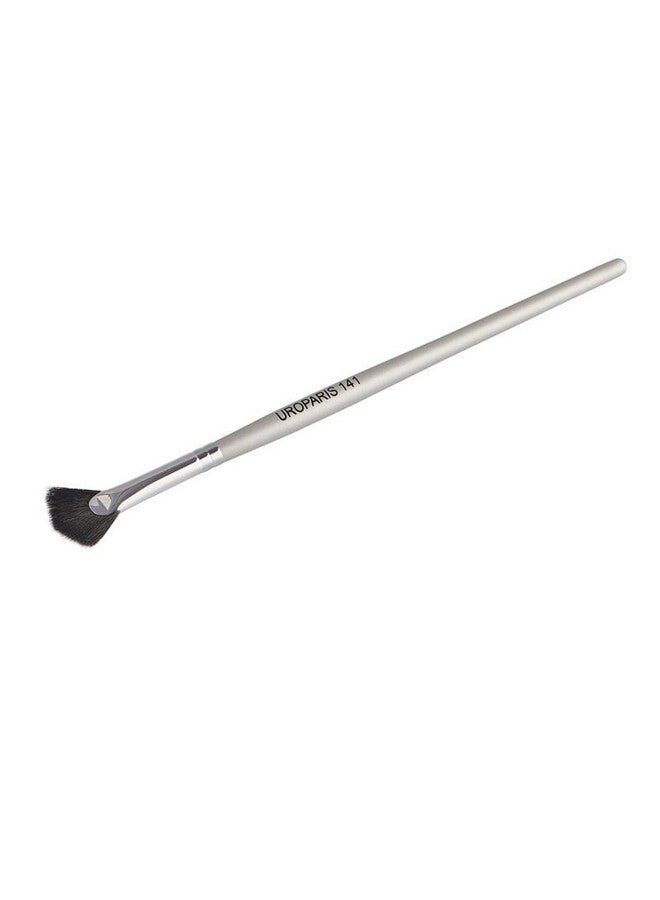 UROPARIS 141 Fan Brush For Makeup | Small Size With Synthetic Bristles & Wooden Handle | Soft Definition & Excess Product Cleanup With Ease - Silver (1 Piece) - Image 2