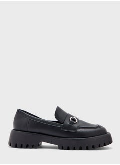Cluelesss Flat Shoes